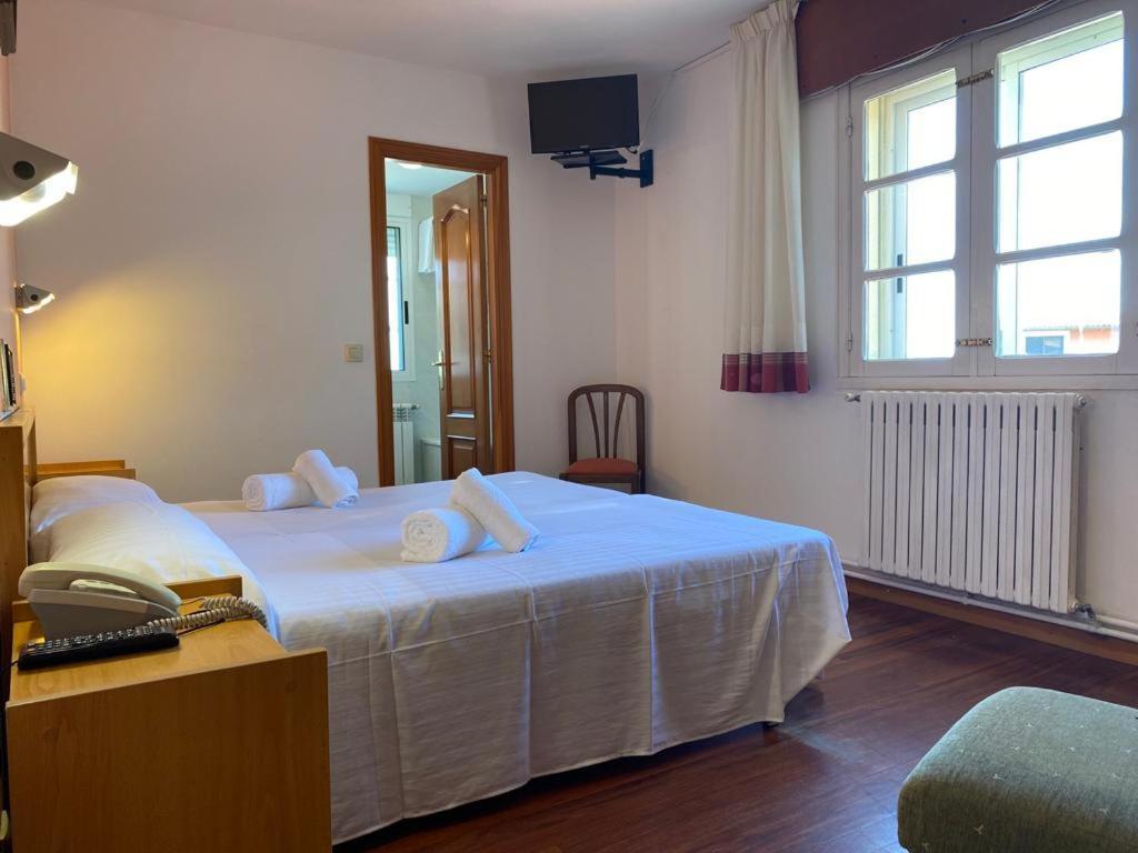 Hotel San Paio Santiago de Compostela Ngoại thất bức ảnh